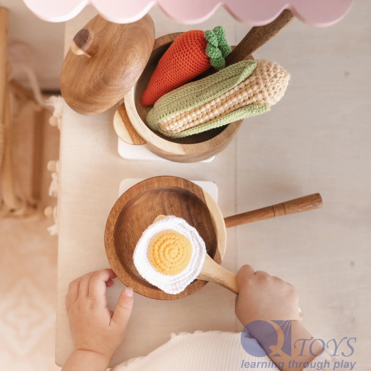 QToys Australia Mahogany Pan &  Pot Set